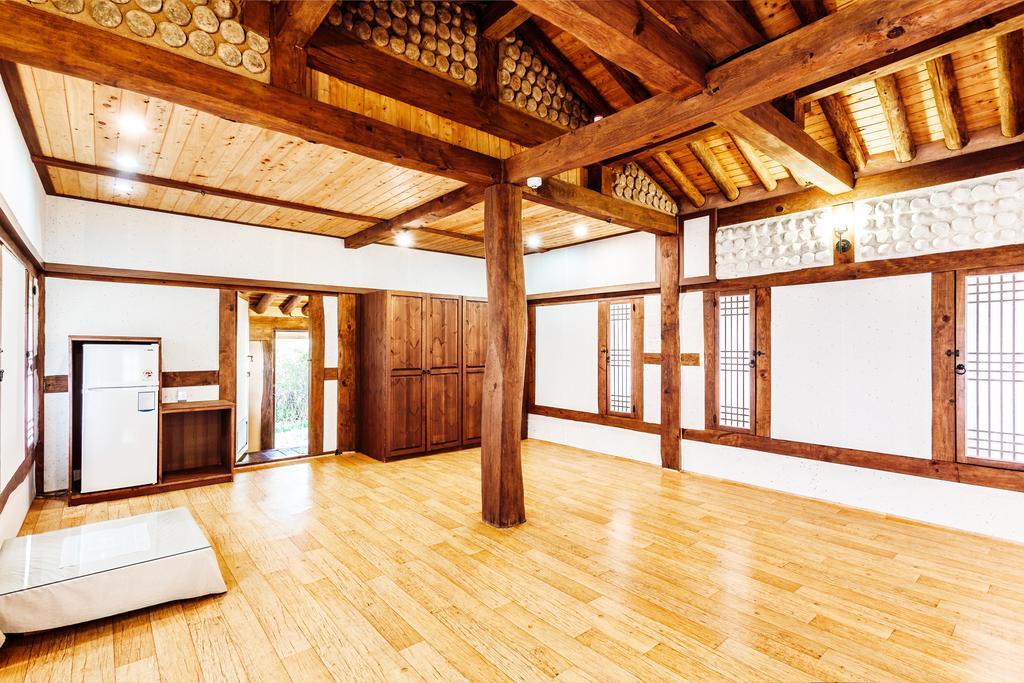 Kasan Tobang Hostel Сеогвипо Екстериор снимка