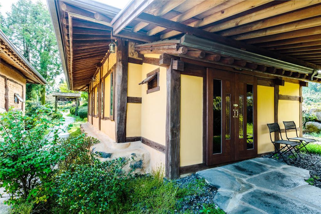 Kasan Tobang Hostel Сеогвипо Екстериор снимка