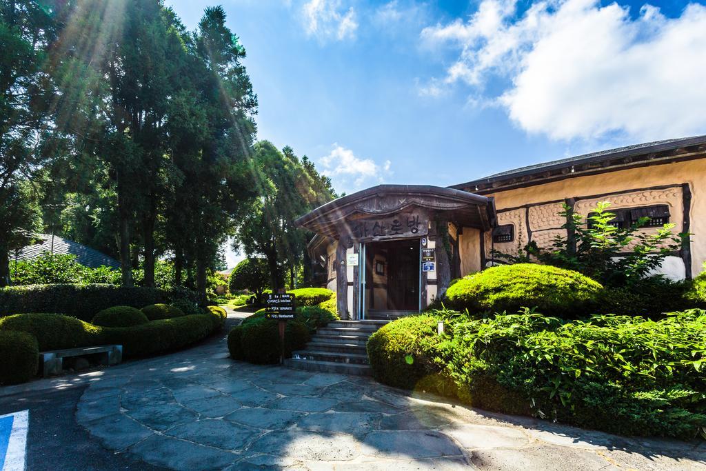Kasan Tobang Hostel Сеогвипо Екстериор снимка