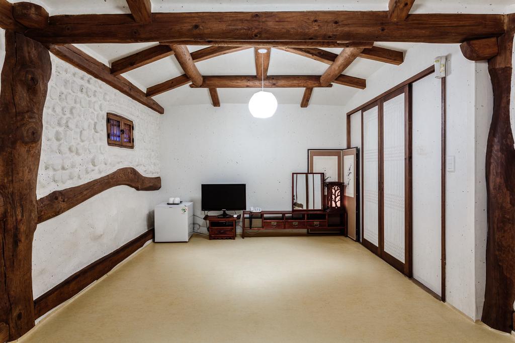 Kasan Tobang Hostel Сеогвипо Екстериор снимка