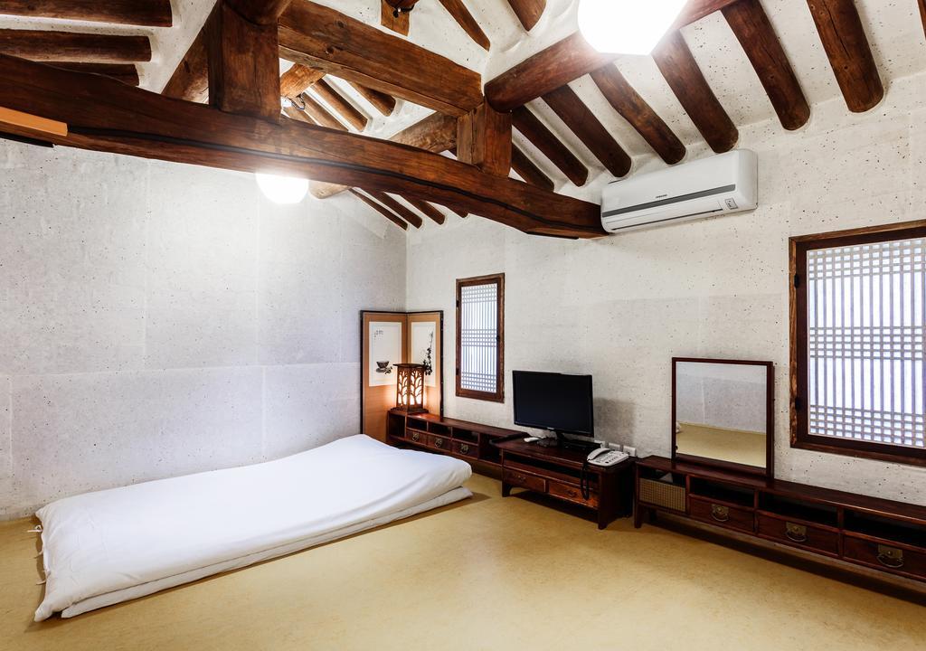 Kasan Tobang Hostel Сеогвипо Екстериор снимка