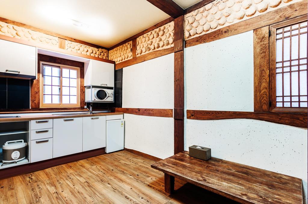 Kasan Tobang Hostel Сеогвипо Екстериор снимка