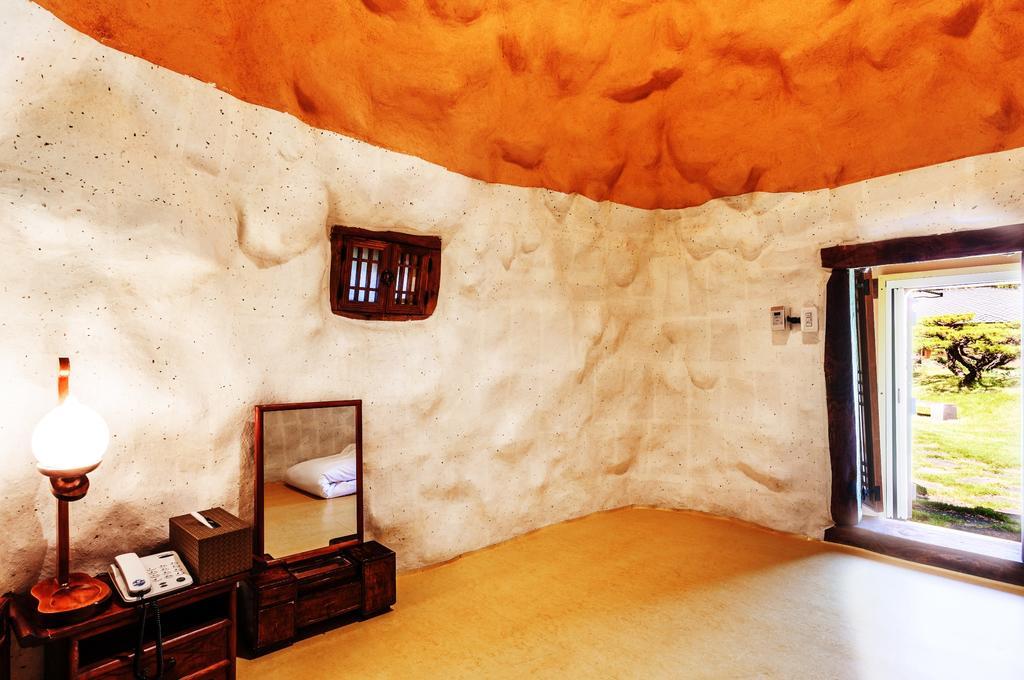 Kasan Tobang Hostel Сеогвипо Екстериор снимка